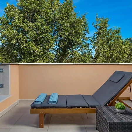 Romantic With Pool, Surrounded By Nature - Id 2507 - By Traveler Tourist Agency Krk Ferienhaus Barusic